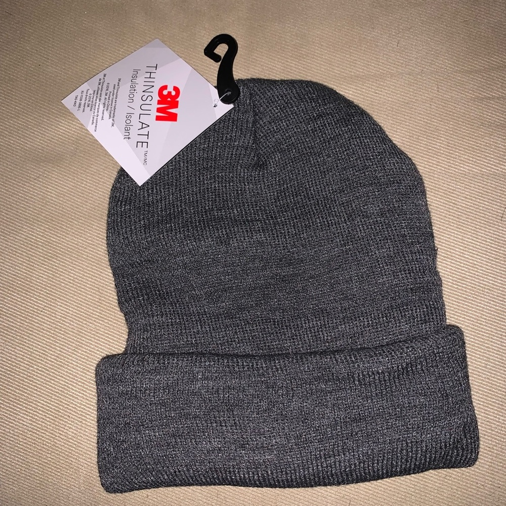Grey Unbranded winter cap. 3M insulted